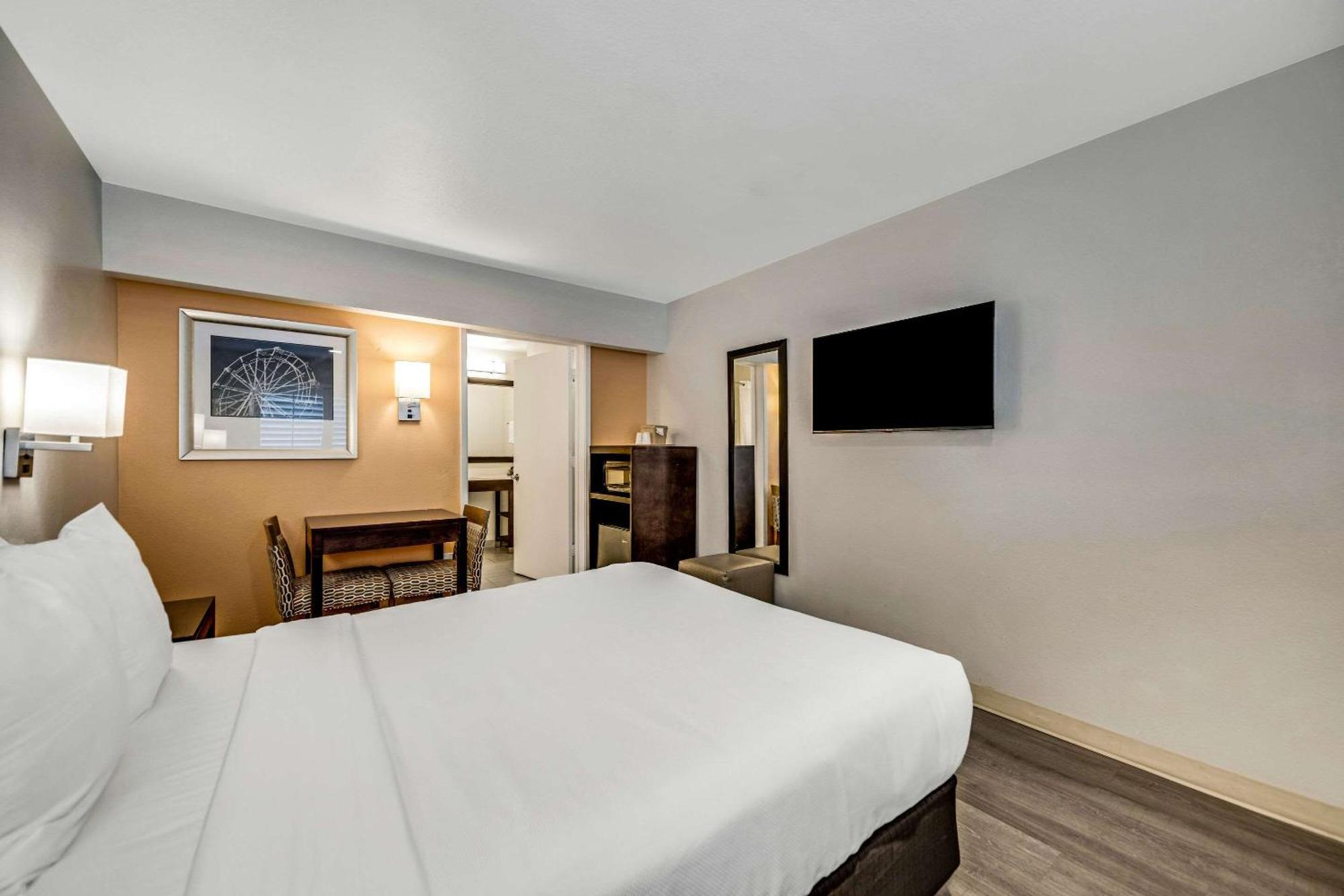 Comfort Inn Boardwalk Santa Cruz Exterior photo