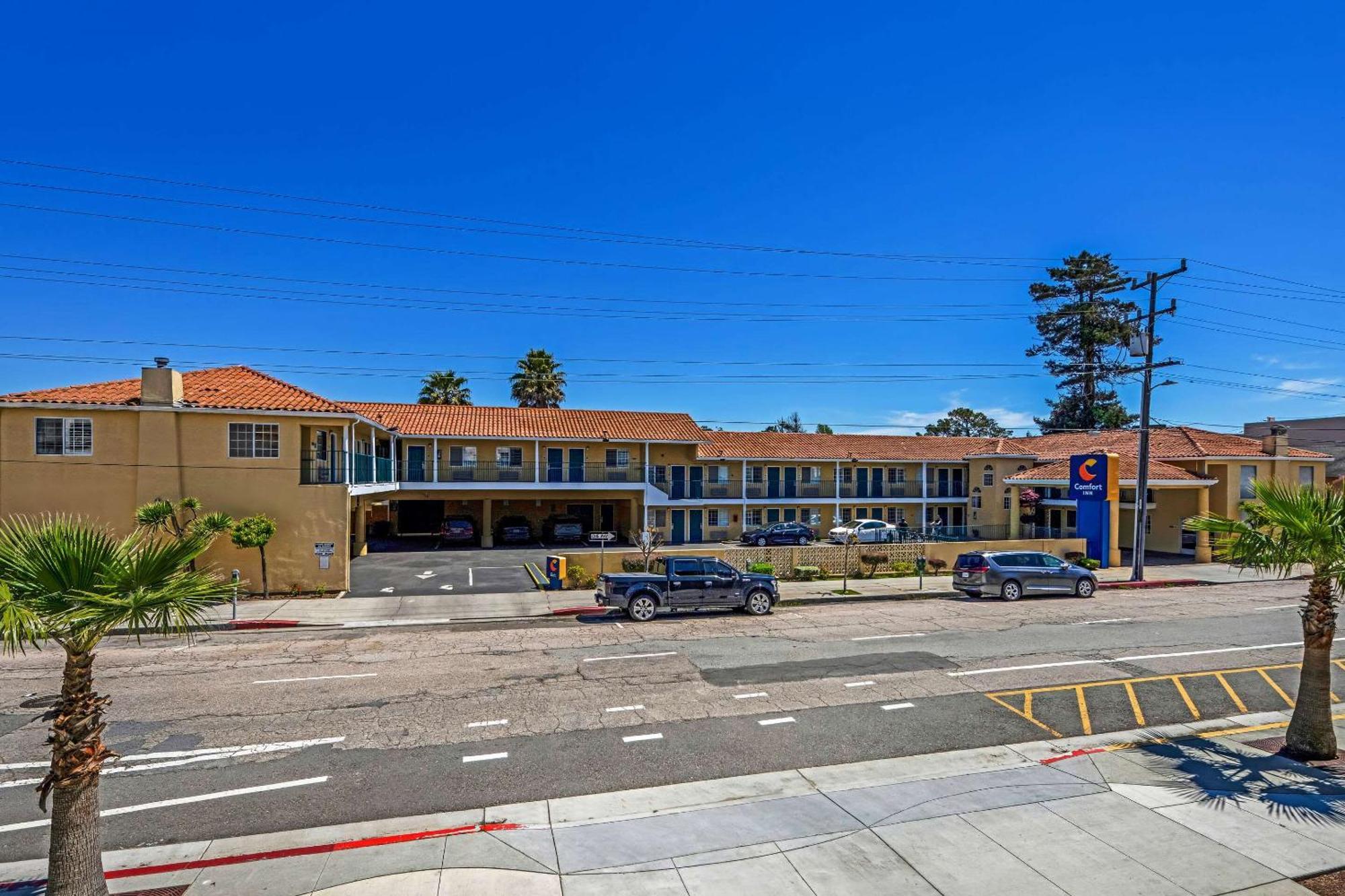 Comfort Inn Boardwalk Santa Cruz Exterior photo